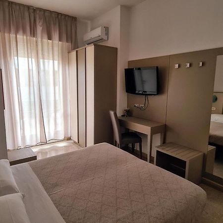 Hotel Camelia Rimini Luaran gambar