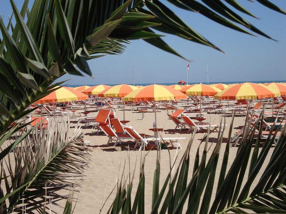 Hotel Camelia Rimini Luaran gambar