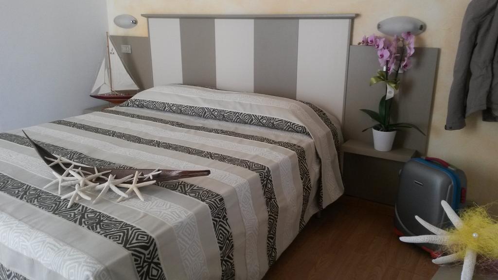Hotel Camelia Rimini Luaran gambar